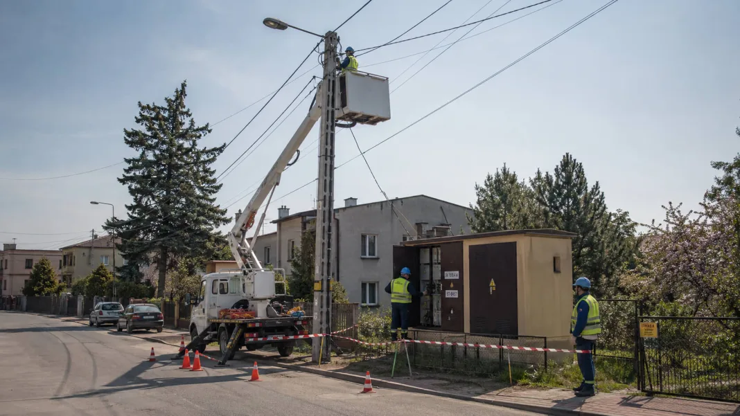 Uwaga Skierniewice! Dziś (piątek, 22 maja) PGE odcina prąd. Na ul. Cichej zasilania nie będzie aż 9 godzin. Sprawdź listę pozostałych kilkunastu ulic.