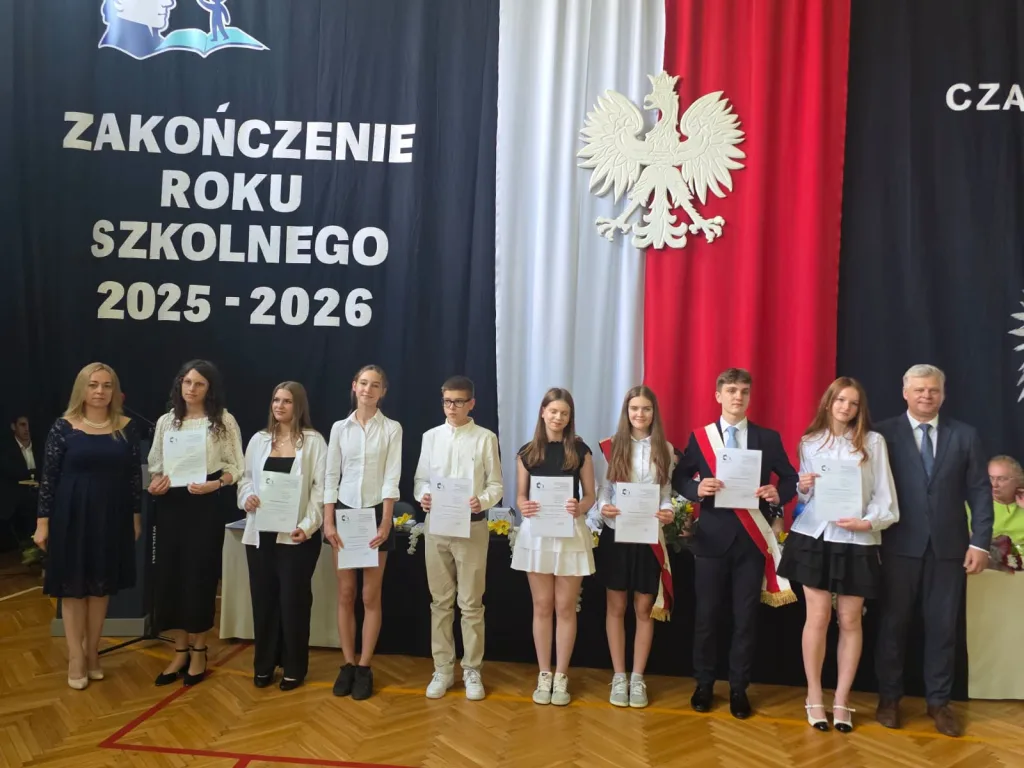 14 zakonczenie roku klasy 3 i 8 sp2 skierniewic
