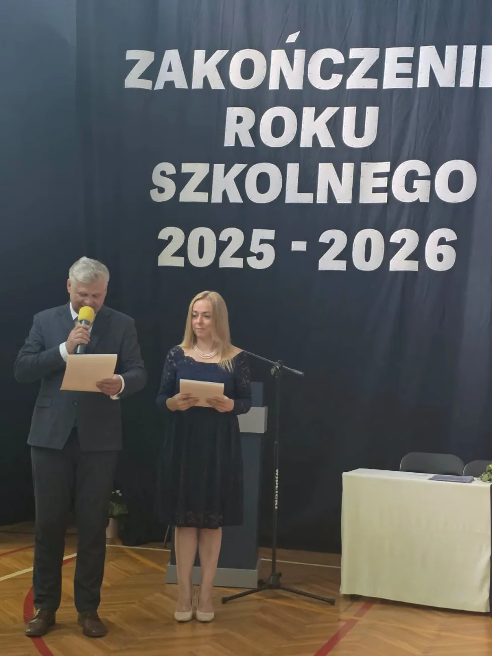 17 zakonczenie roku klasy 3 i 8 sp2 skierniewic