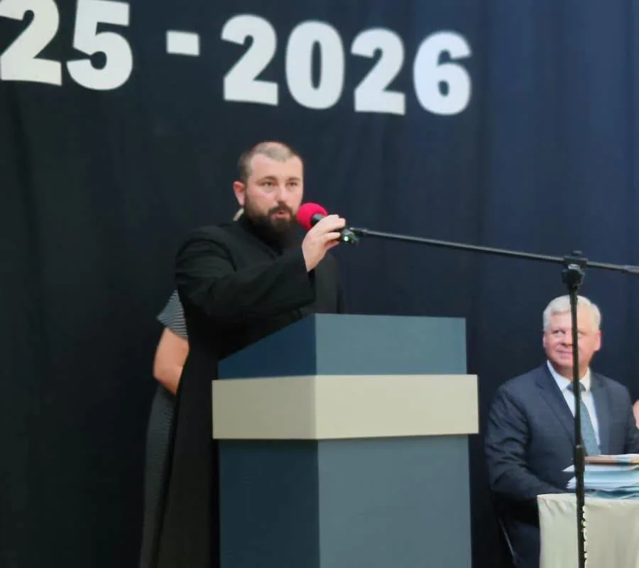 Ostatni dzwonek dla najmłodszych i absolwentów. Zakończenie roku w SP 2 w Skierniewicach — zdjęcie 67 z 92
