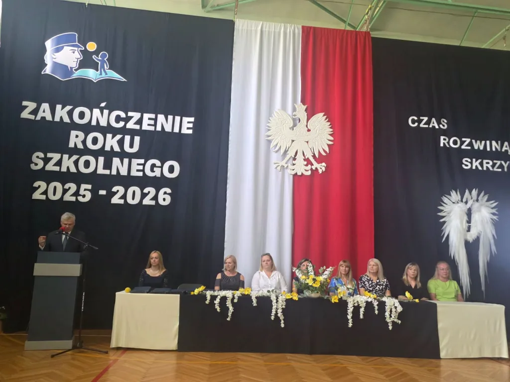 26 zakonczenie roku klasy 3 i 8 sp2 skierniewic