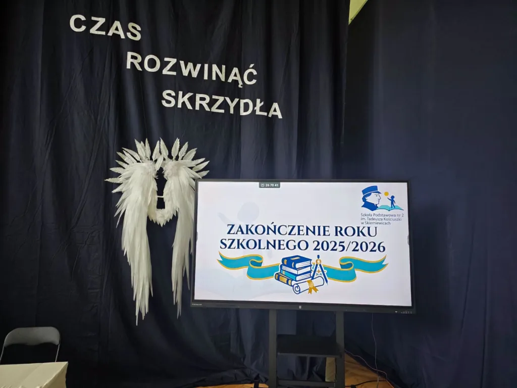 29 zakonczenie roku klasy 3 i 8 sp2 skierniewic