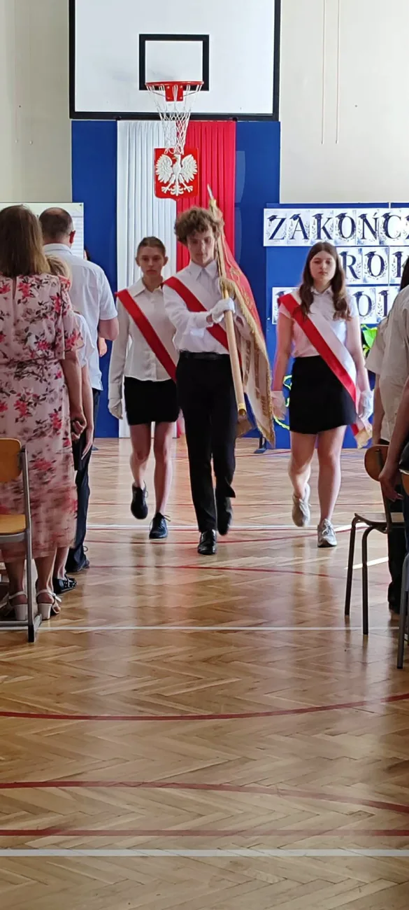 31 zakonczenie roku klasy 6 7 8 sp4 skierniewice 2