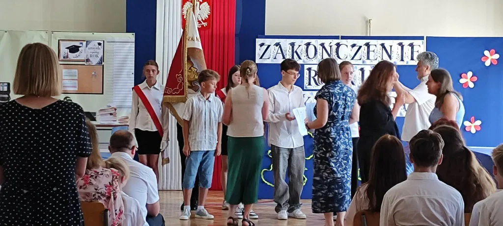 37 zakonczenie roku klasy 6 7 8 sp4 skierniewice 2