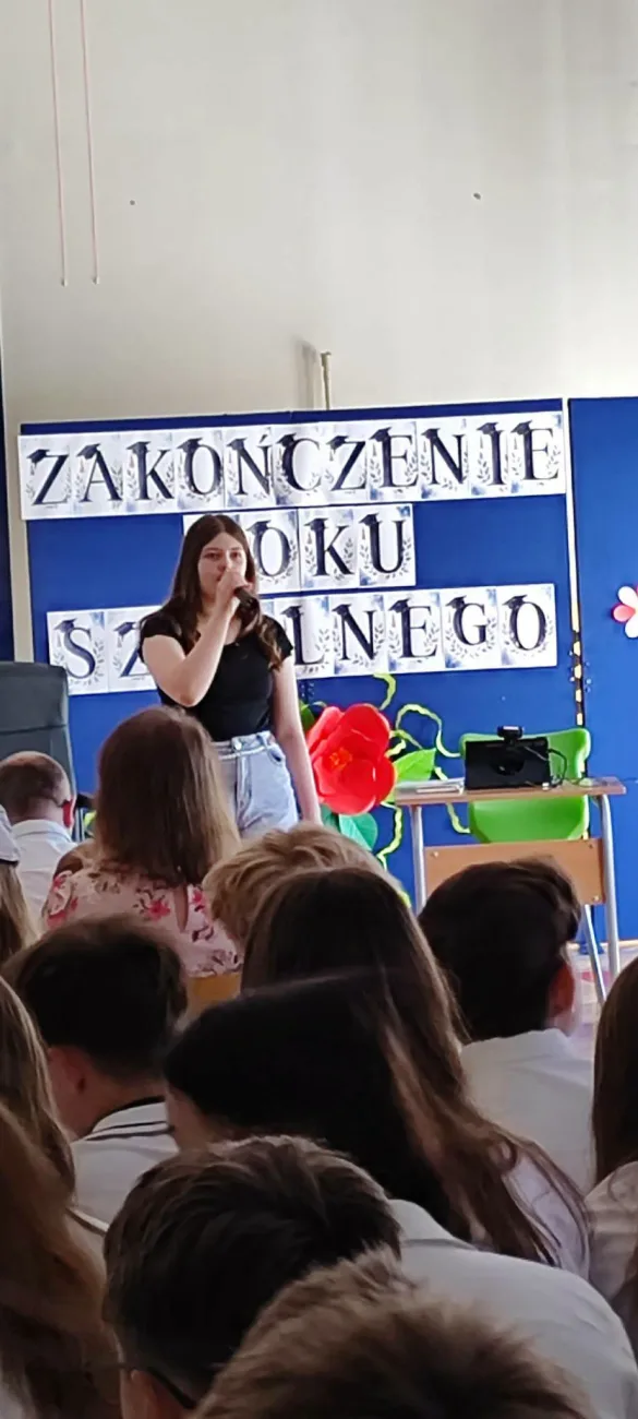 39 zakonczenie roku klasy 6 7 8 sp4 skierniewice 2