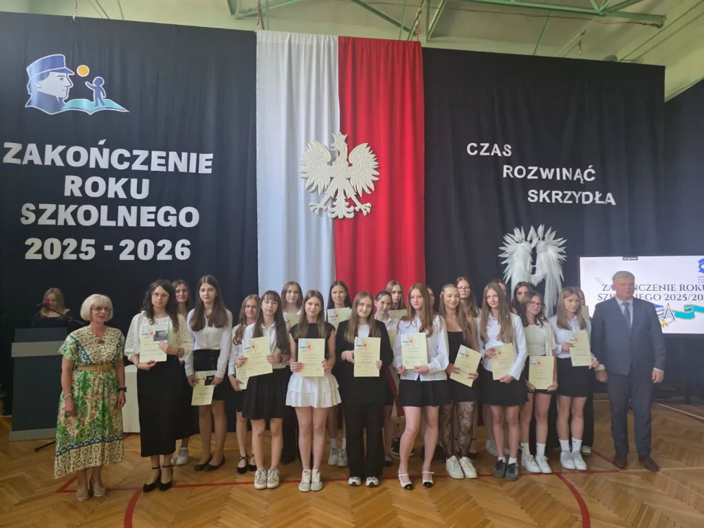 3 zakonczenie roku klasy 3 i 8 sp2 skierniewic