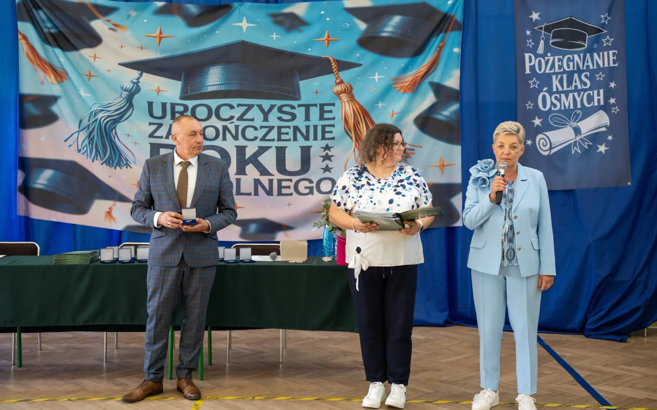 Ostatni dzwonek dla 7500 uczniów w Skierniewicach. Tak SP 5 i „Ekonomik” pożegnały rok szkolny — zdjęcie 45 z 52