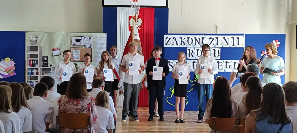 46 zakonczenie roku klasy 6 7 8 sp4 skierniewice 2