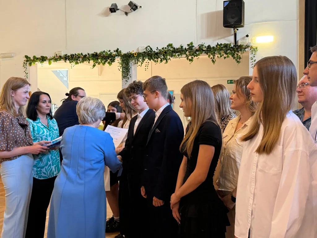 54 pozegnanie osmoklasistow sp 9 skierniewice