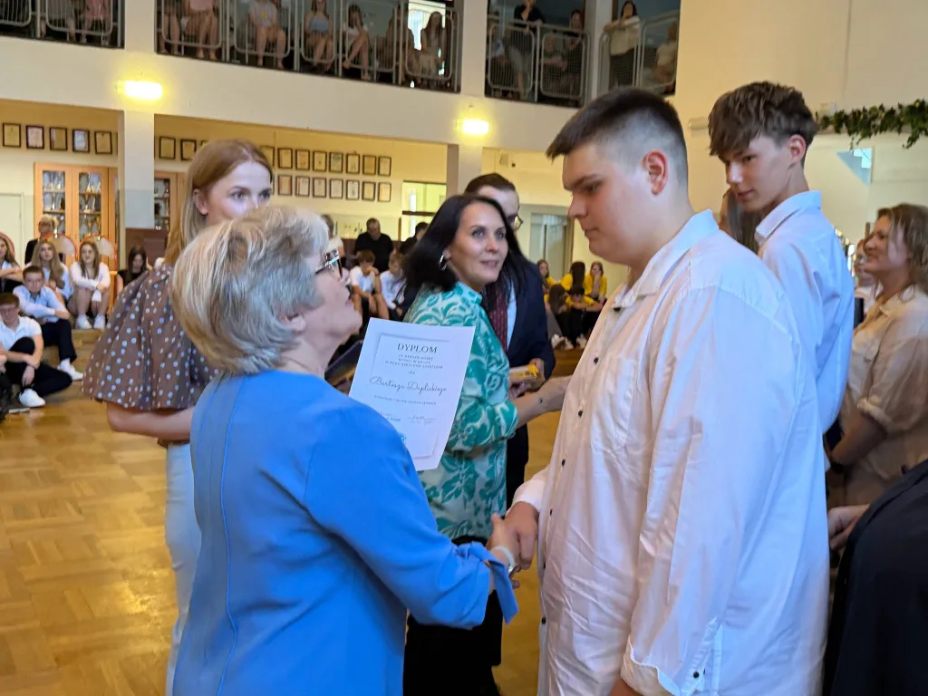 55 pozegnanie osmoklasistow sp 9 skierniewice
