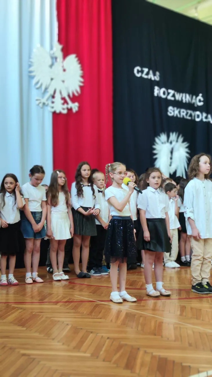 6 zakonczenie roku klasy 3 i 8 sp2 skierniewic 2