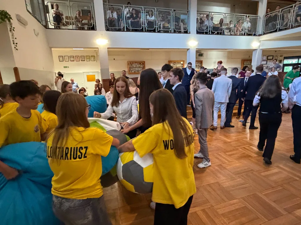 71 pozegnanie osmoklasistow sp 9 skierniewice