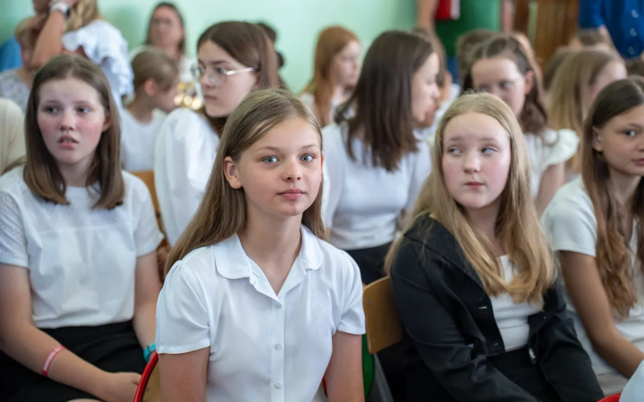 Ostatni dzwonek dla 7500 uczniów w Skierniewicach. Tak SP 5 i „Ekonomik” pożegnały rok szkolny — zdjęcie 7 z 52