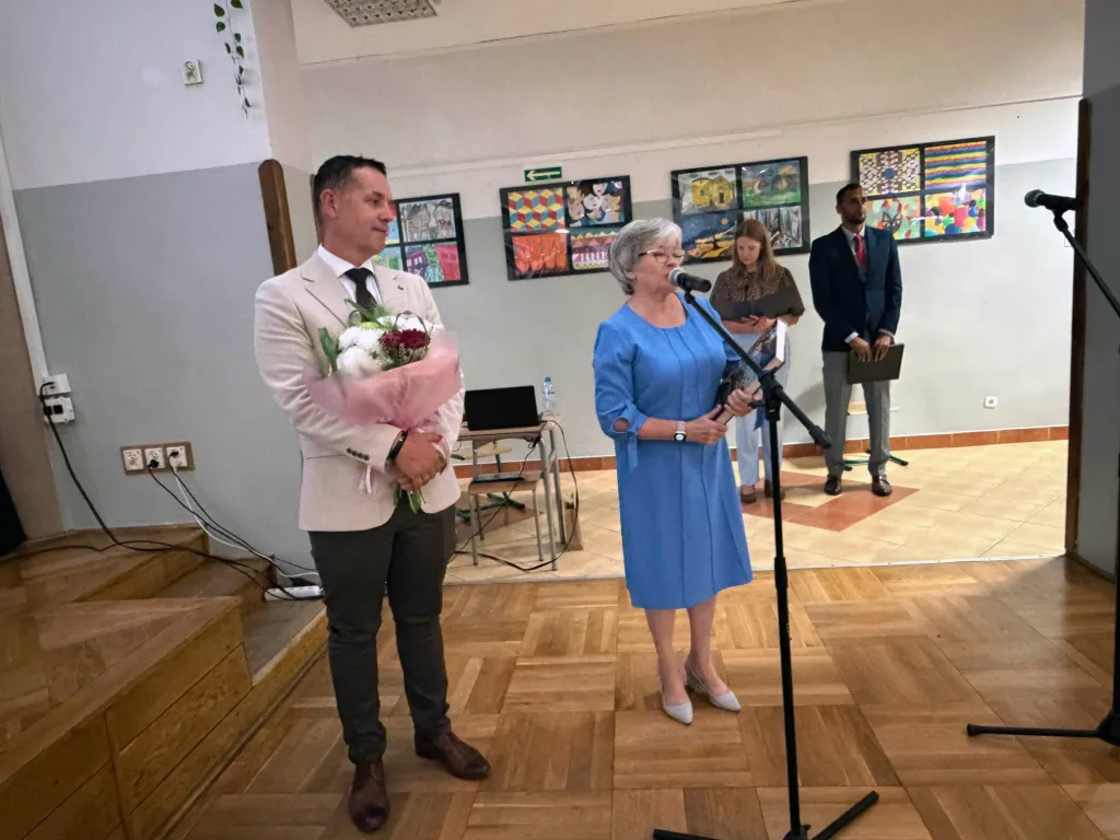 81 pozegnanie osmoklasistow sp 9 skierniewice
