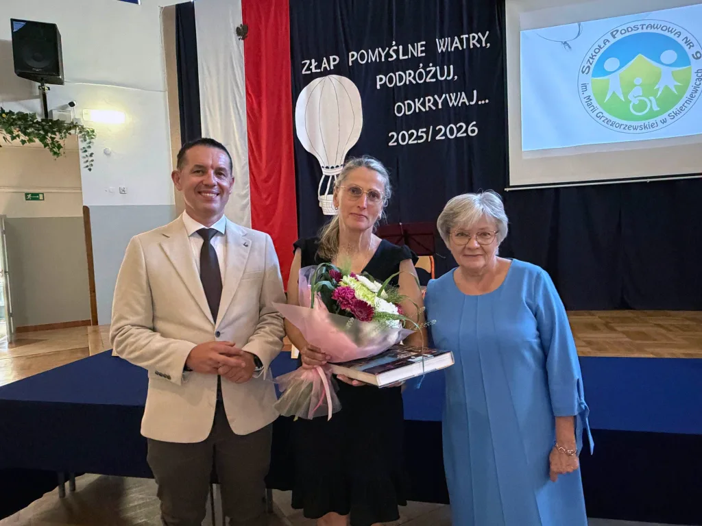 93 pozegnanie osmoklasistow sp 9 skierniewice
