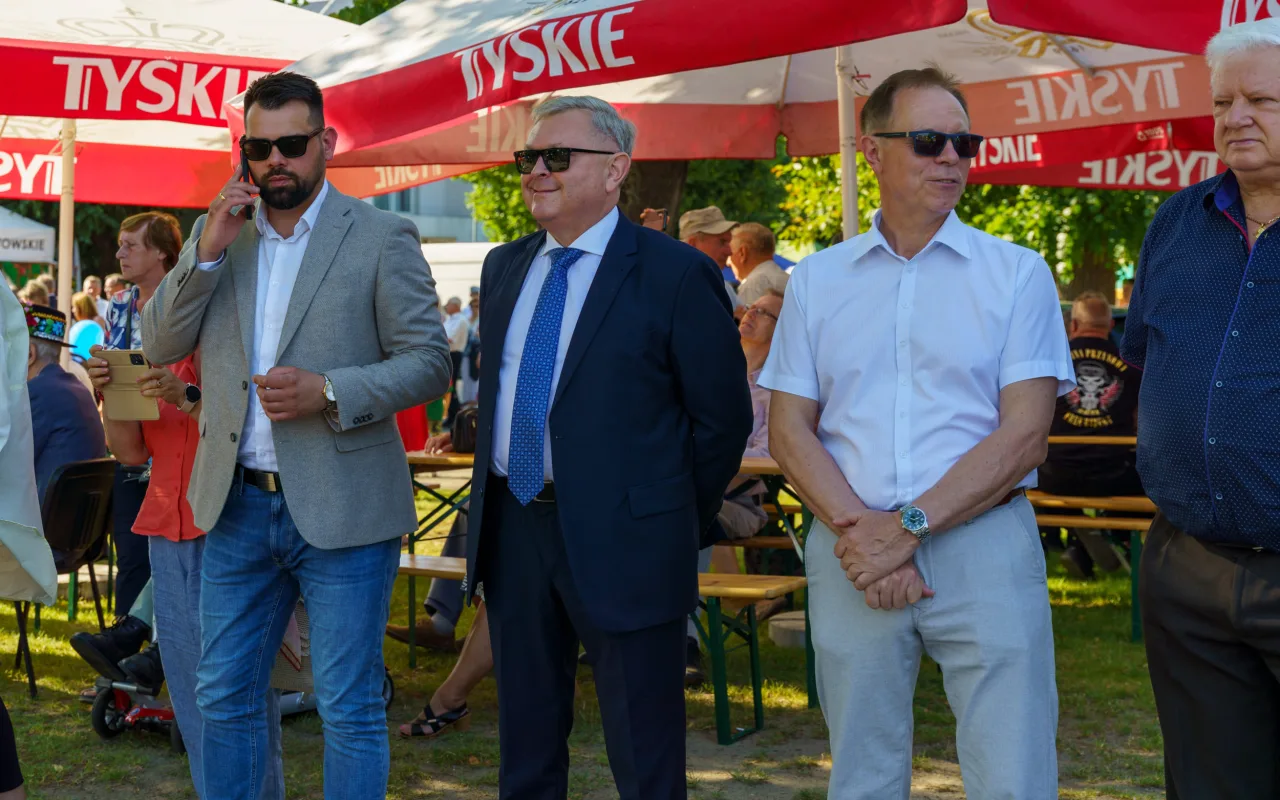 Wielki korowód przeszedł przez Lipce Reymontowskie. Zobacz zdjęcia z Dnia Reymonta 2026! — zdjęcie 22 z 75