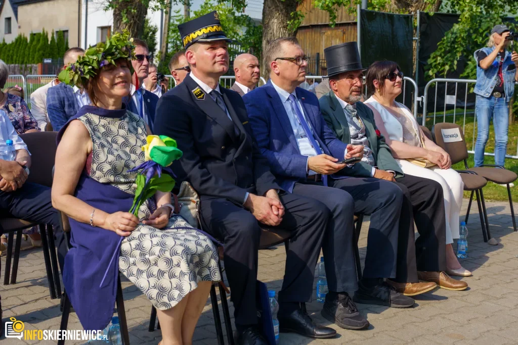 Wielki korowód przeszedł przez Lipce Reymontowskie. Zobacz zdjęcia z Dnia Reymonta 2026! 5 dnia reymonta 2026 32 z 75 1024x683 watermarked large
