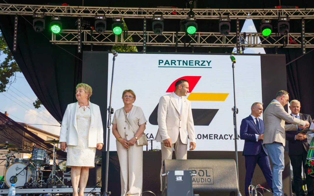 Wielki korowód przeszedł przez Lipce Reymontowskie. Zobacz zdjęcia z Dnia Reymonta 2026! — zdjęcie 41 z 75