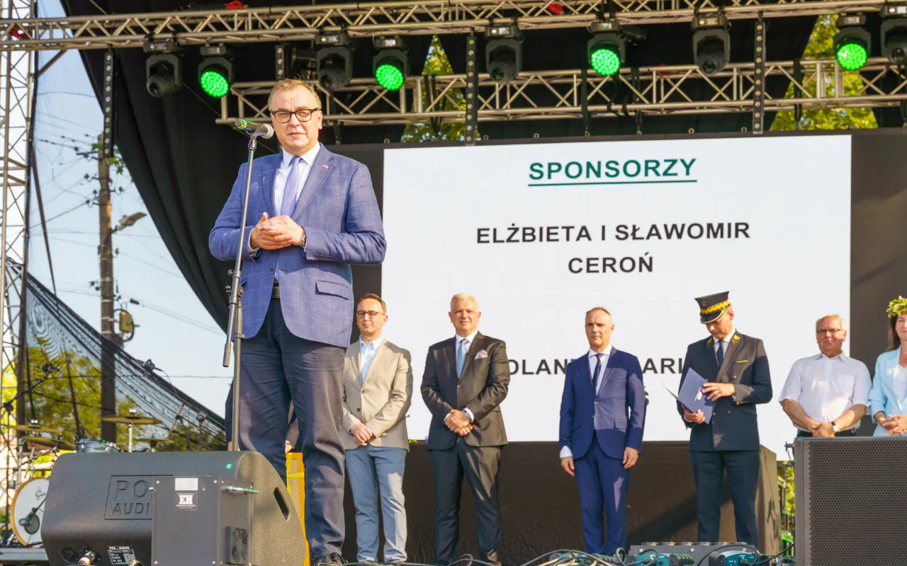 Wielki korowód przeszedł przez Lipce Reymontowskie. Zobacz zdjęcia z Dnia Reymonta 2026! — zdjęcie 42 z 75