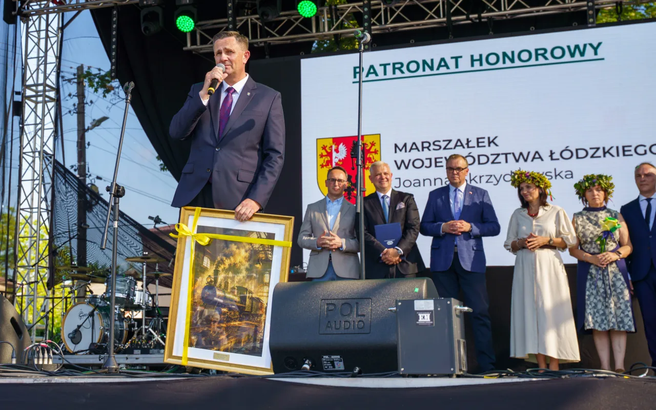 Wielki korowód przeszedł przez Lipce Reymontowskie. Zobacz zdjęcia z Dnia Reymonta 2026! — zdjęcie 44 z 75