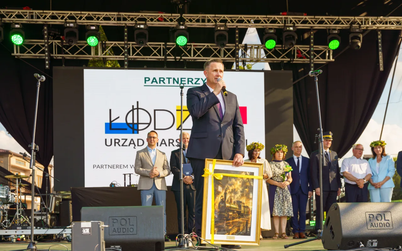 Wielki korowód przeszedł przez Lipce Reymontowskie. Zobacz zdjęcia z Dnia Reymonta 2026! — zdjęcie 45 z 75