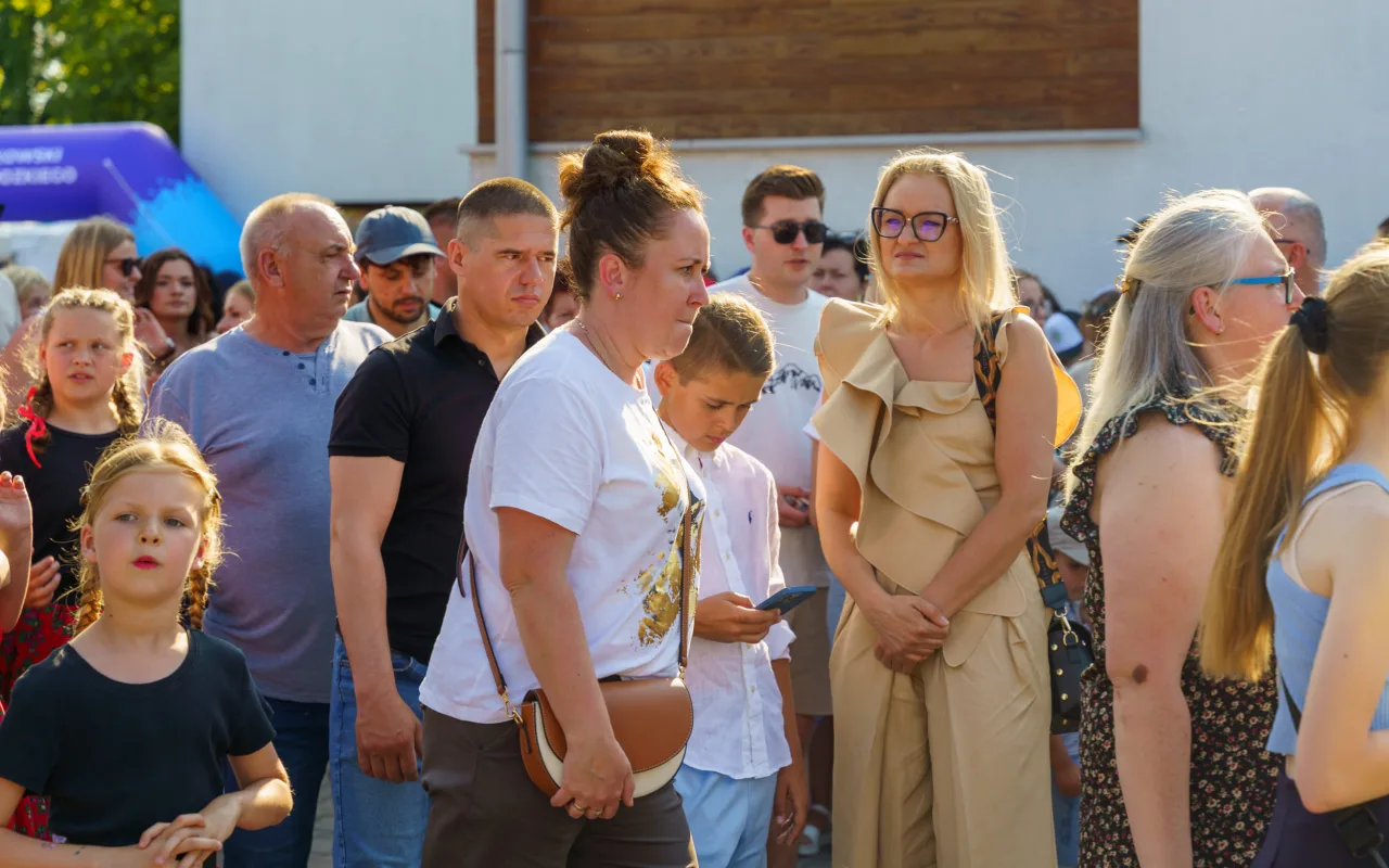 Wielki korowód przeszedł przez Lipce Reymontowskie. Zobacz zdjęcia z Dnia Reymonta 2026! — zdjęcie 58 z 75