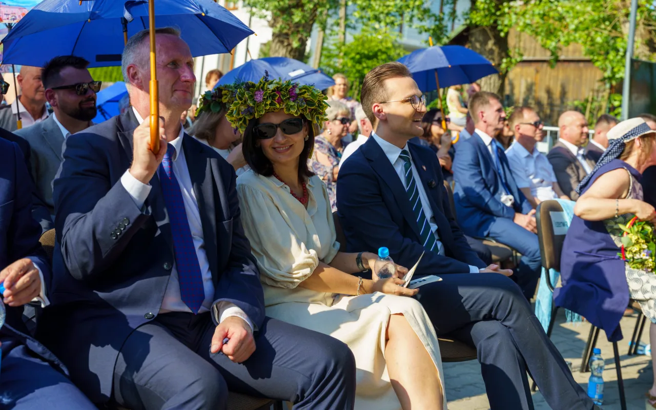 Wielki korowód przeszedł przez Lipce Reymontowskie. Zobacz zdjęcia z Dnia Reymonta 2026! — zdjęcie 64 z 75