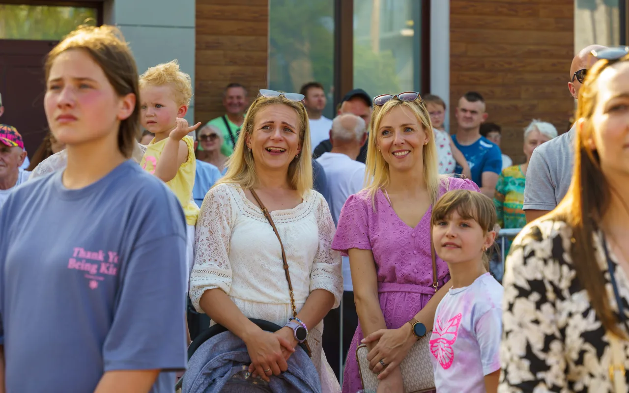 Wielki korowód przeszedł przez Lipce Reymontowskie. Zobacz zdjęcia z Dnia Reymonta 2026! — zdjęcie 72 z 75
