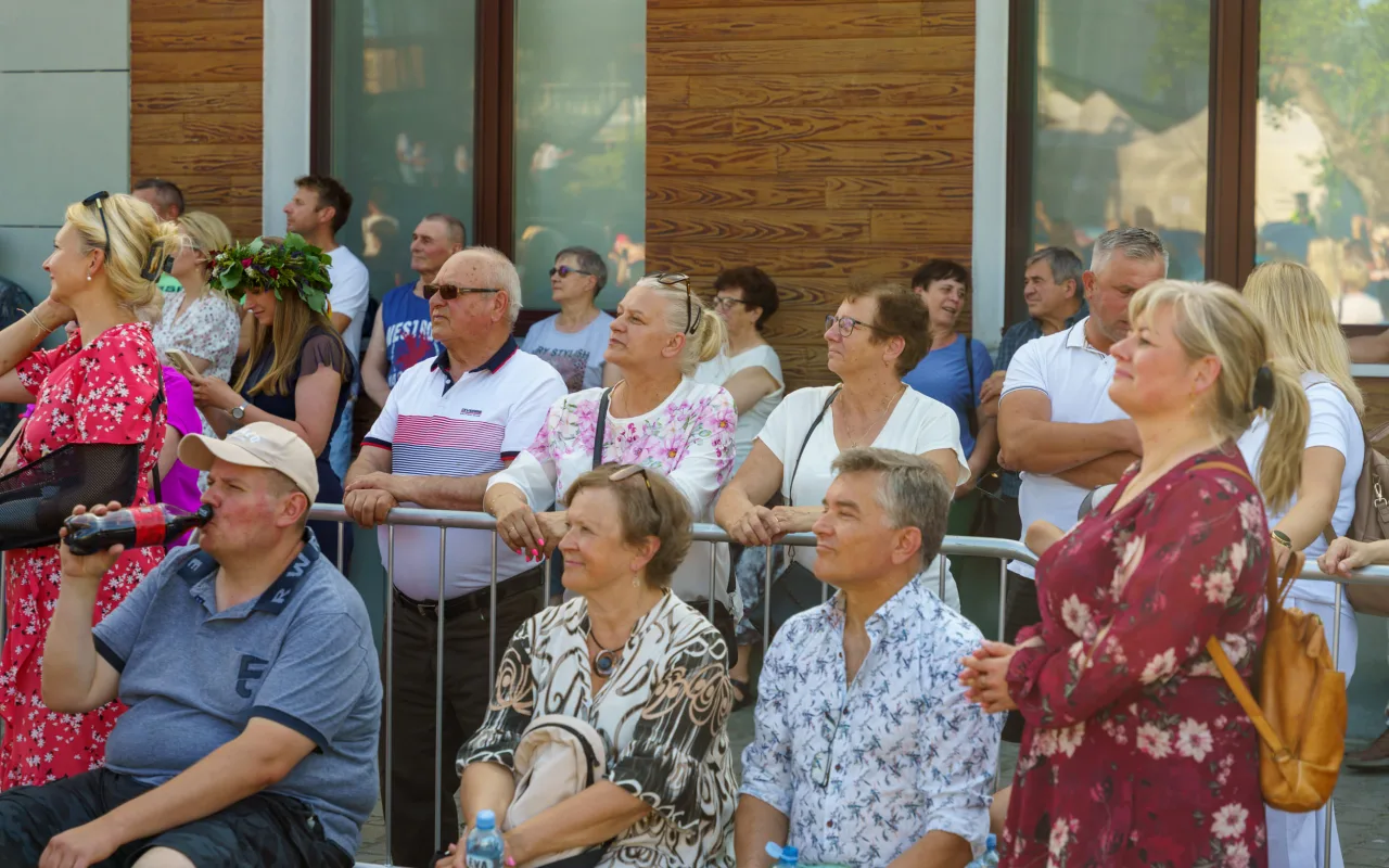 Wielki korowód przeszedł przez Lipce Reymontowskie. Zobacz zdjęcia z Dnia Reymonta 2026! — zdjęcie 75 z 75