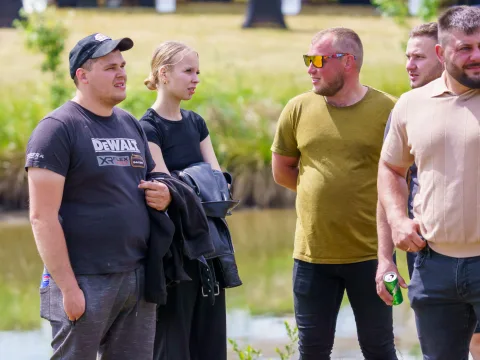 Jarosław Kaczyński i Przemysław Czarnek podczas konwencji programowej w Świętych Nowakach, gmina Maków, powiat skierniewicki