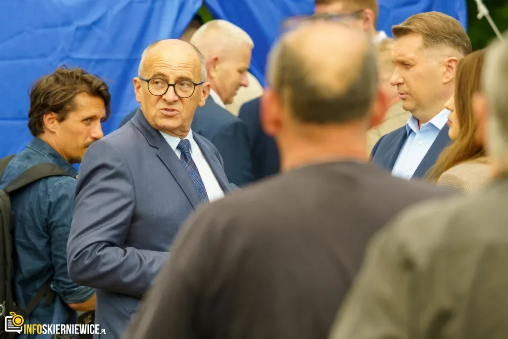 jaroslaw kaczynski przemyslaw czarnek gmina makow 20 z 79 1024x683 watermarked large