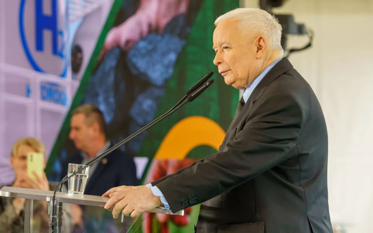 Jarosław Kaczyński i Przemysław Czarnek w gminie Maków. Zobacz relację — zdjęcie 61 z 79