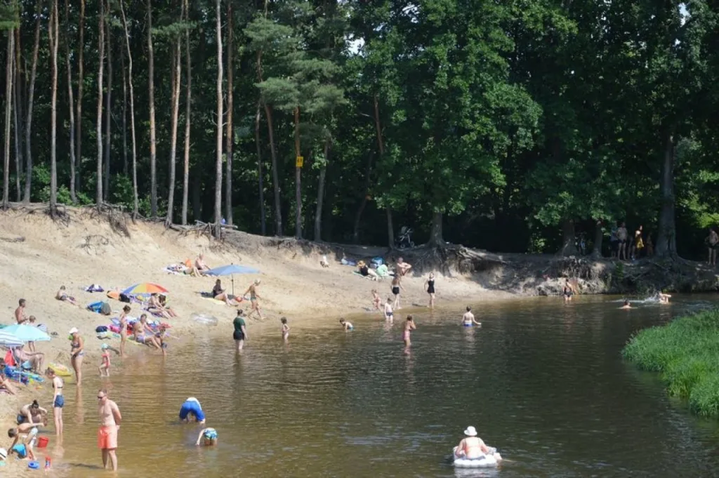 Oberwanka nad Rawką - popularne miejsce nad wodą Gdzie nad wodę Skierniewice