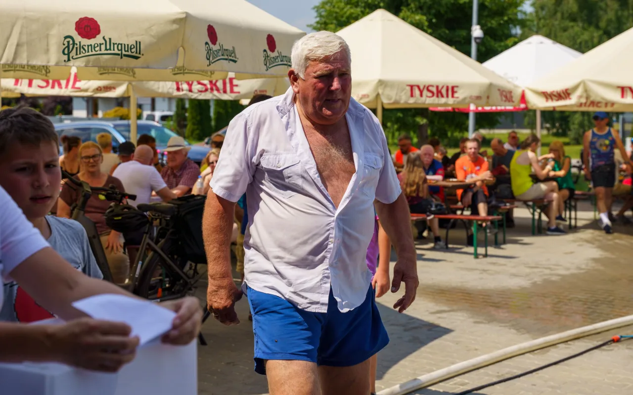 [ZDJĘCIA] Powiatowy Rajd Lata 2026 za nami. Upał nie zniechęcił rowerzystów — zdjęcie 97 z 102