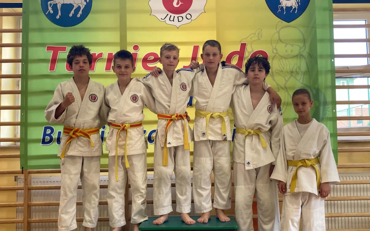 Start zawodników klubu „Wojownicy” w Pucharze Burmistrza Latowicza