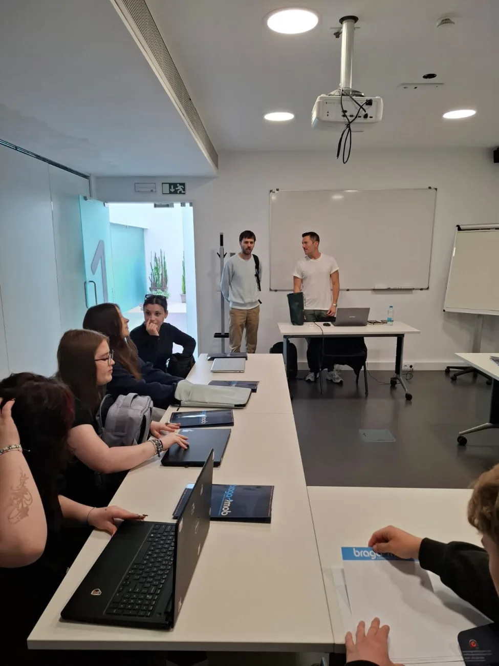 „Nie było lania wody, wsiedliśmy do koparek". Uczniowie skierniewickiej budowlanki o zderzeniu z rynkiem pracy w Europie 34 whatsapp image 2026 06 09 at 12 39 25 8