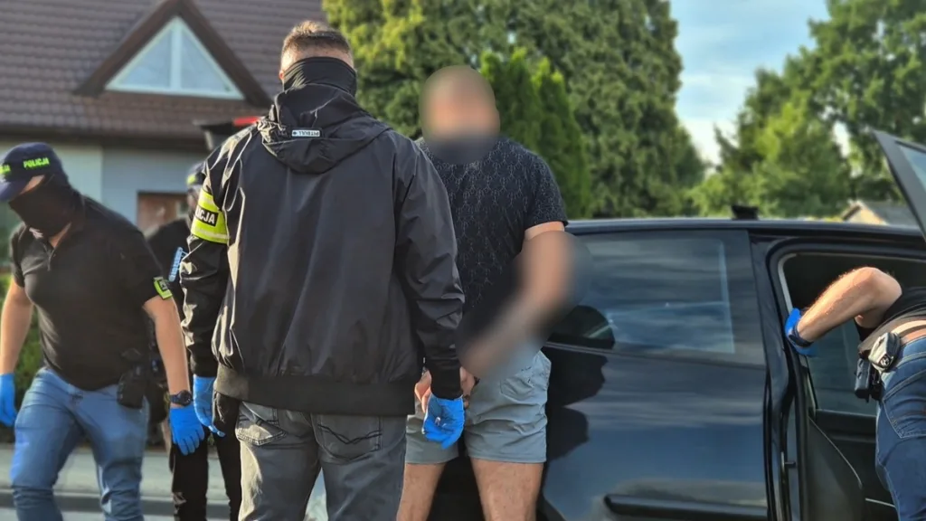Miał 68 Lat I Produkował Narkotyki. Wpadł Po Akcji Skierniewickiej Policji 12
