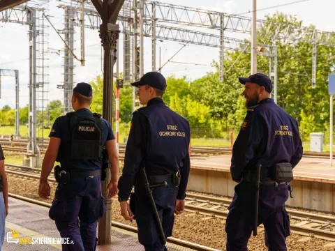 Nowoczesne pociągi na torach. Pesa Elf 3.0 w Skierniewicach i historyczna wizyta ministra