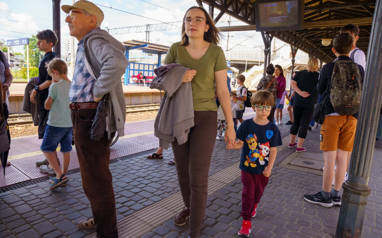 Nowoczesne pociągi na torach. Pesa Elf 3.0 w Skierniewicach i historyczna wizyta ministra — zdjęcie 24 z 75