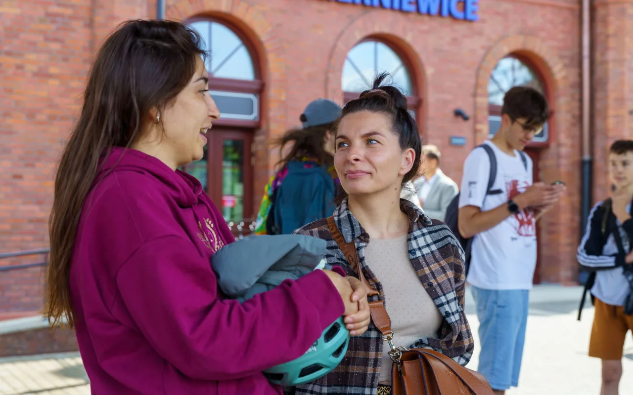 Nowoczesne pociągi na torach. Pesa Elf 3.0 w Skierniewicach i historyczna wizyta ministra — zdjęcie 27 z 75