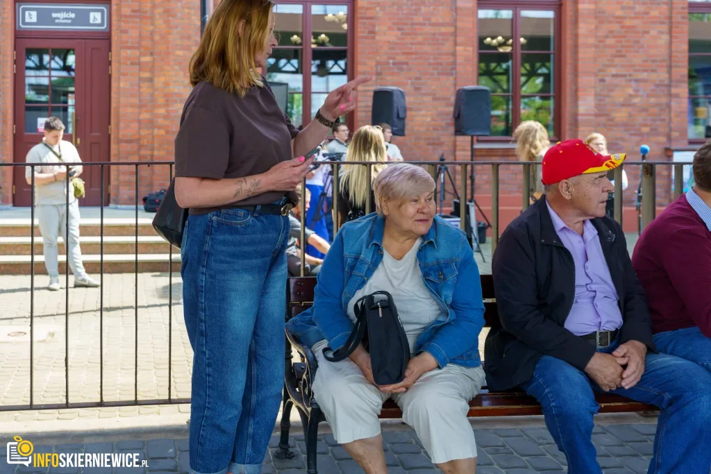 Nowoczesne Pociągi Na Torach. Pesa Elf 3.0 W Skierniewicach I Historyczna Wizyta Ministra 30