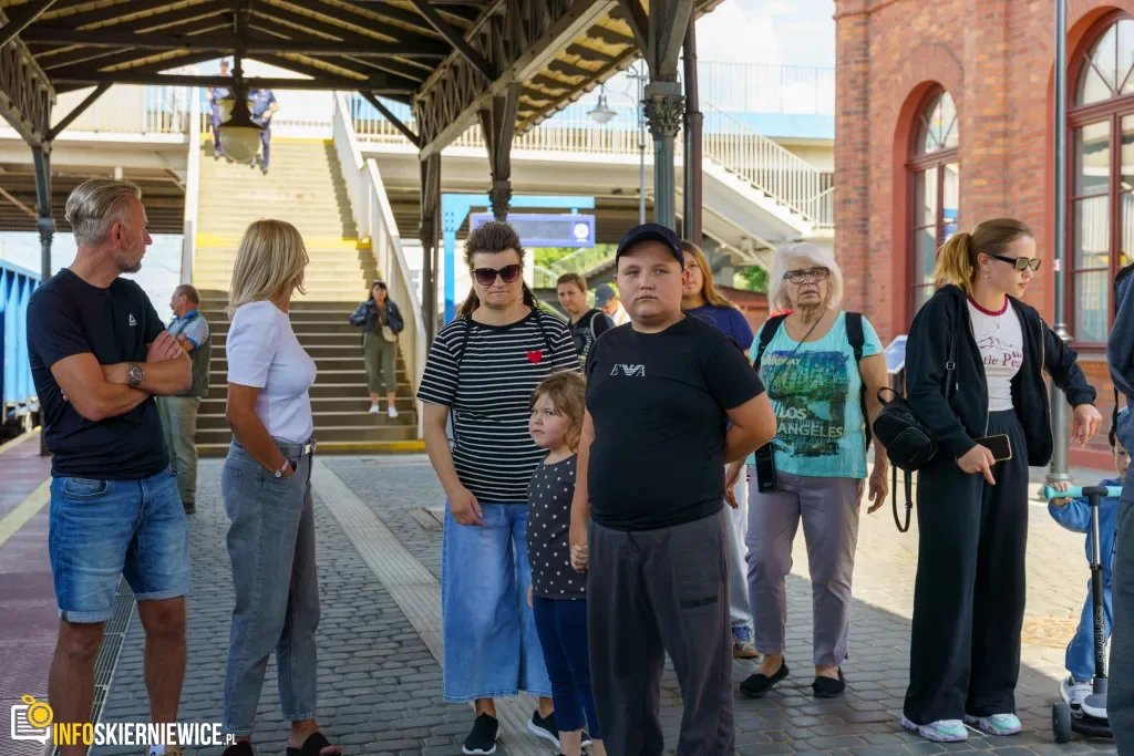 Nowoczesne Pociągi Na Torach. Pesa Elf 3.0 W Skierniewicach I Historyczna Wizyta Ministra 33