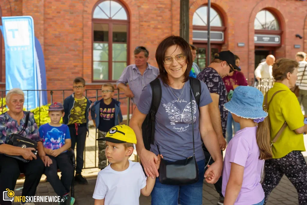 Nowoczesne Pociągi Na Torach. Pesa Elf 3.0 W Skierniewicach I Historyczna Wizyta Ministra 34