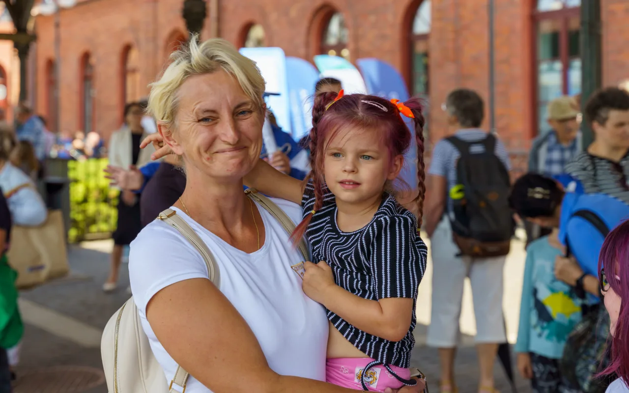 Nowoczesne pociągi na torach. Pesa Elf 3.0 w Skierniewicach i historyczna wizyta ministra — zdjęcie 49 z 75