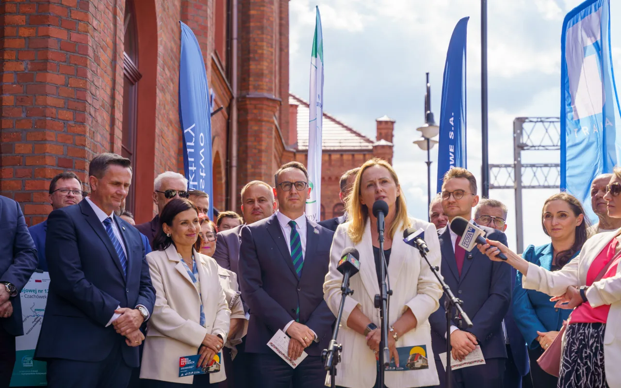 Nowoczesne pociągi na torach. Pesa Elf 3.0 w Skierniewicach i historyczna wizyta ministra — zdjęcie 67 z 75