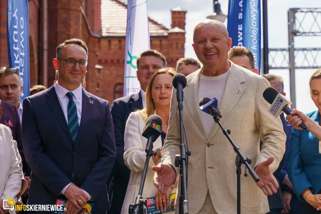 Nowoczesne Pociągi Na Torach. Pesa Elf 3.0 W Skierniewicach I Historyczna Wizyta Ministra 69
