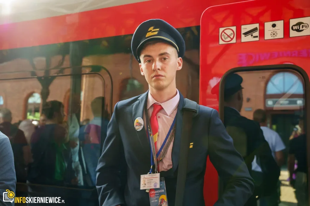 Nowoczesne Pociągi Na Torach. Pesa Elf 3.0 W Skierniewicach I Historyczna Wizyta Ministra 73