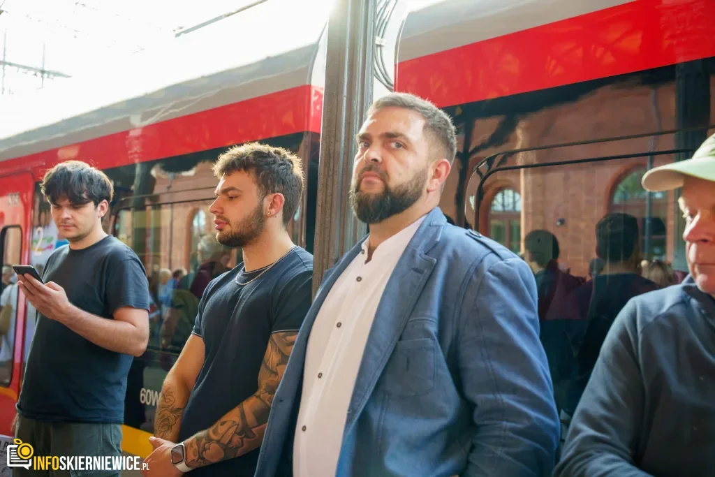 Nowoczesne Pociągi Na Torach. Pesa Elf 3.0 W Skierniewicach I Historyczna Wizyta Ministra 74