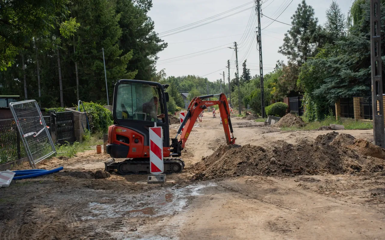 Nowy odcinek ulicy Nowomiejskiej już w asfalcie. Szykują się duże zmiany dla kierowców — zdjęcie 8 z 10