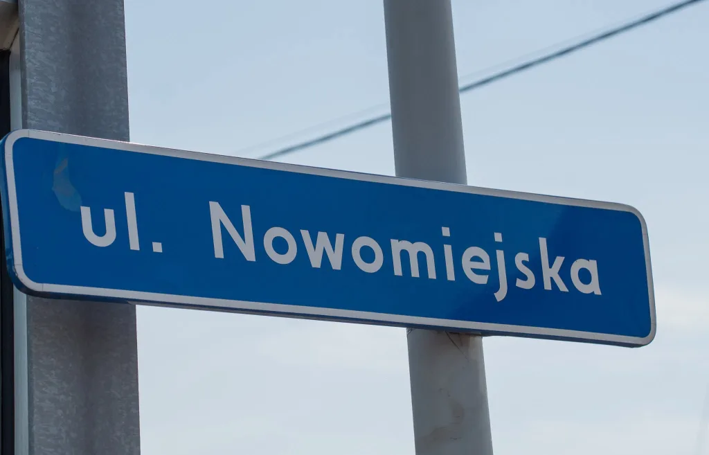 Nowy odcinek ulicy Nowomiejskiej już w asfalcie 6